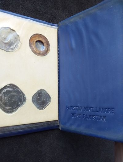 Rare Vintage 1948 Pakistan Mint Coin Set - Official Lahore Mint, Blue Wallet