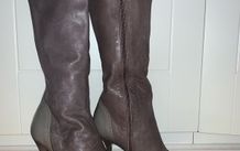Pied A Terre Women's Grey Leather Boots