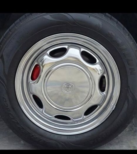 Set of 4 x Toyota Corolla E10 E11 Steel Wheel Centre Caps Toyota 42603-12560