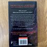 Gone Girl by Gillian Flynn, a gripping mystery thriller novel Image 3