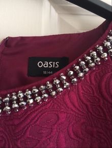 Oasis size 16/18 stunning embellished dress E87 New
