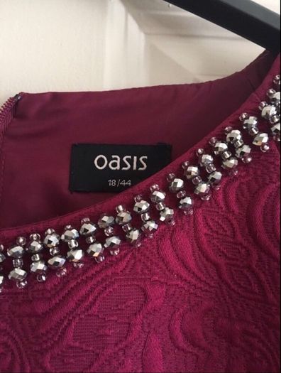 Oasis size 16/18 stunning embellished dress E87 New
