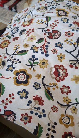 8 Feather Cushions & Cotton Washable Zipped Covers