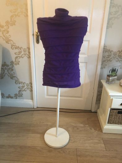 Mannequin stands
