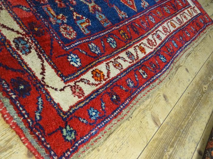 Beautiful Oriental Vintage Carpet/Rug.
