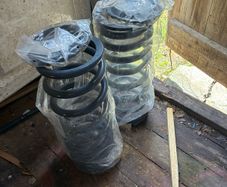 Discovery 2 rear 2inch lift springs