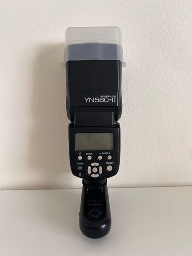Yongnuo Speedlite YN560-II Flash & Yongnuo Wireless Flash Trigger