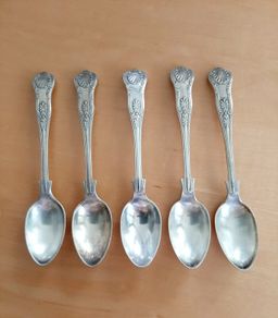 Vintage egg/espresso spoons (5)
