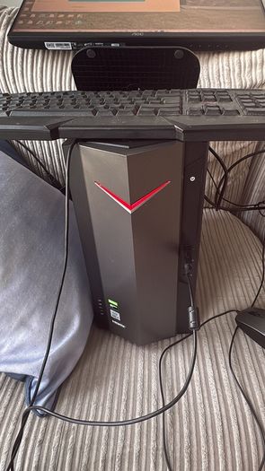 Gaming PC+ Monitor Package