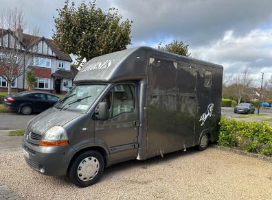 horse van