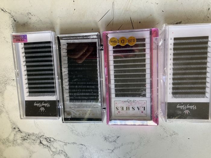 Individual eyelashes