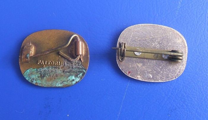CORGI MODEL CLUB (diecast toy vehicles) - vintage membership badges (1960s & 1970s)