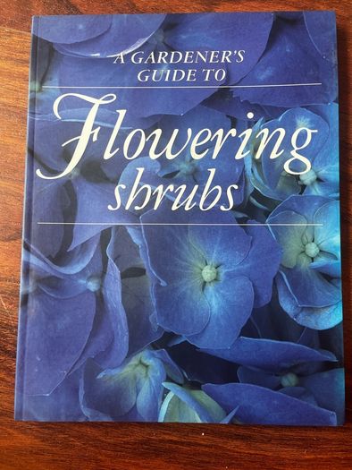 Vintage Gardening Guide Trio Alan Titchmarsh Flowering Shrubs & Climbers Bundle