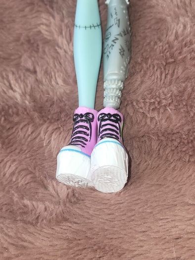 Mattel Monster High Generation 3 Frankie Stein Doll.