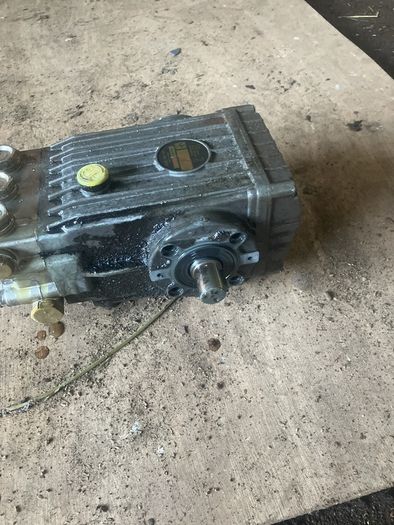 Interpump washer