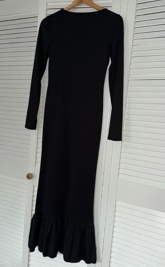 Black long sleeve dress
