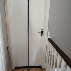 Curtain pole