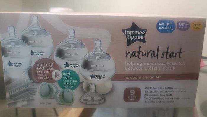Tommee Tippee Natural Start Self-Sterilising Anti-Colic Baby Bottles Newborn Starter Set 9 Piece