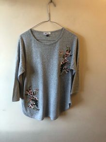 Grey top (size 10)
