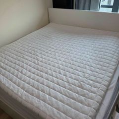 Mattress topper 180x200 barely used