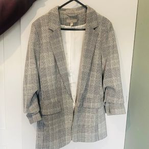 Stylish Grey H&M Blazer