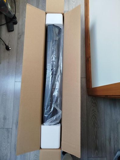 Yamaha PSR-E273 keyboard - brand new