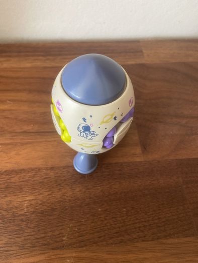 Rocket spinning puzzle toy