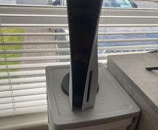 PS5 825 GB +brand new controller