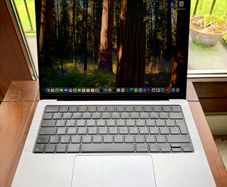 14" M1 Macbook Pro 2021, 16gb Ram, 512gb Ssd