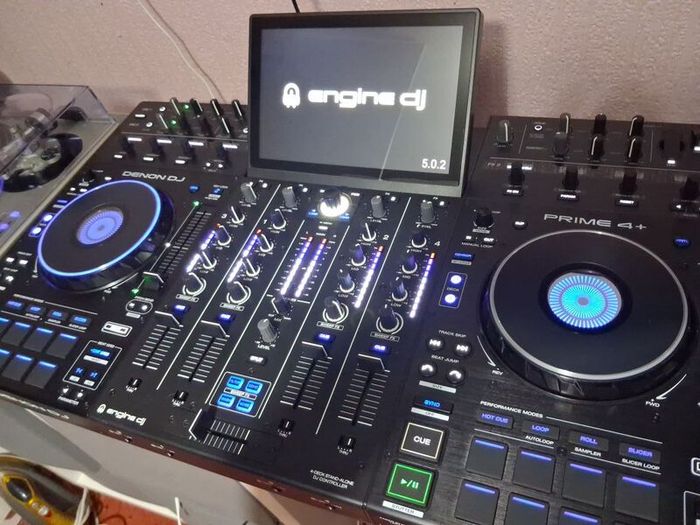 Denon Prime 4 plus