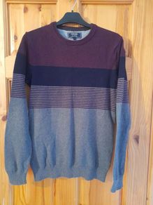 mans jumper size small