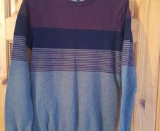 mans jumper size small