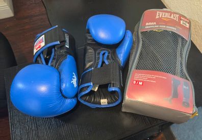 Set of Boxing gloves and