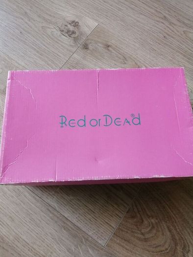 Red or Dead