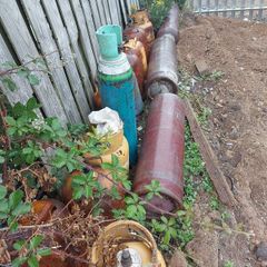 14 Free Empty gas barrels in bray