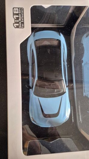 BMW M2 1:18 model car