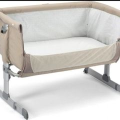 chicco bedside crib