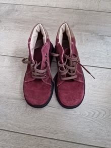 Girls boots UK 8
