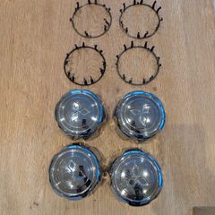 Mitsubishi Pajero hub caps