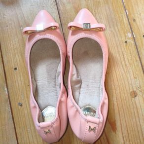 Women shoes
