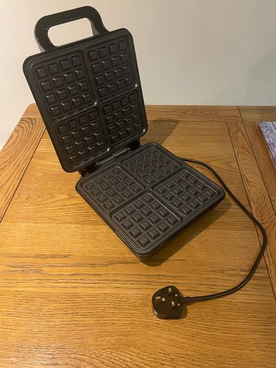 Waffle maker