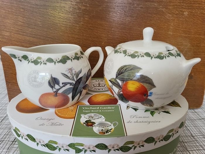 Kew Royal Botanic Gardens Sugar Bowl And Creamer Set "pear" Unused In Original Packaging, Box Immaculate