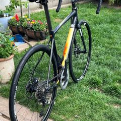 Giant contend sl1 Disc - Road bike , adult bike