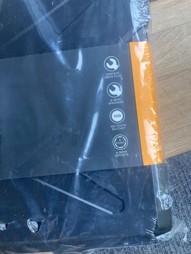 175 piece socket and spanner set