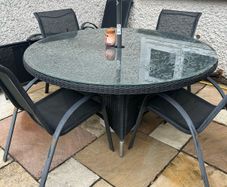 Garden table & 6 chairs.