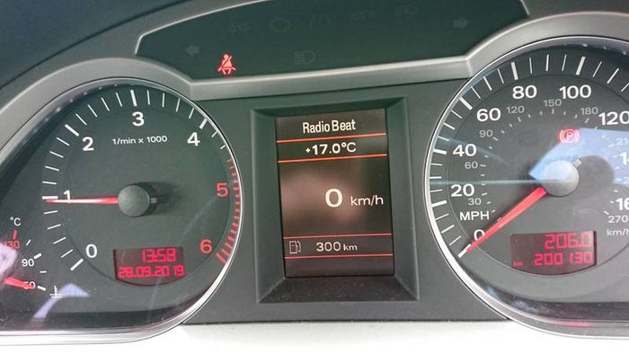 Audi a6 c6 saloon factory boot liner sline leather interior suspension 2.0tdi BRE engine EGR valve 6 speed box flywheel clutch  parts oil pump breaking injectors