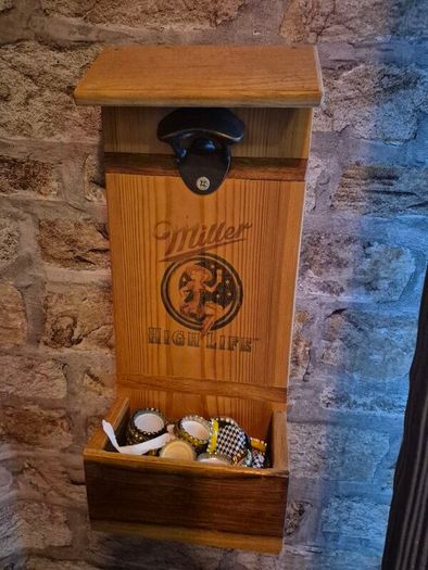 Bar bottle opens