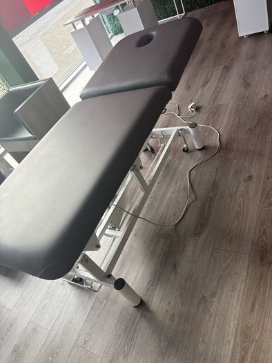 Salon contents for sale