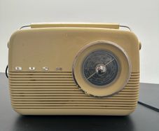 vintage/retro Bush radio