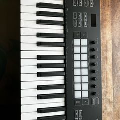 Novation Launchkey 37 Mark 3